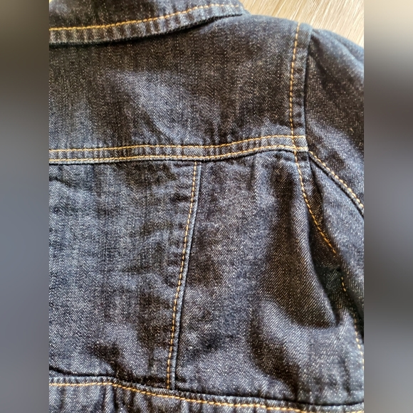 Baby Gap girl's med-dark Jean jacket/ antique gold buttons Size 6-12 mos - Picture 5 of 8